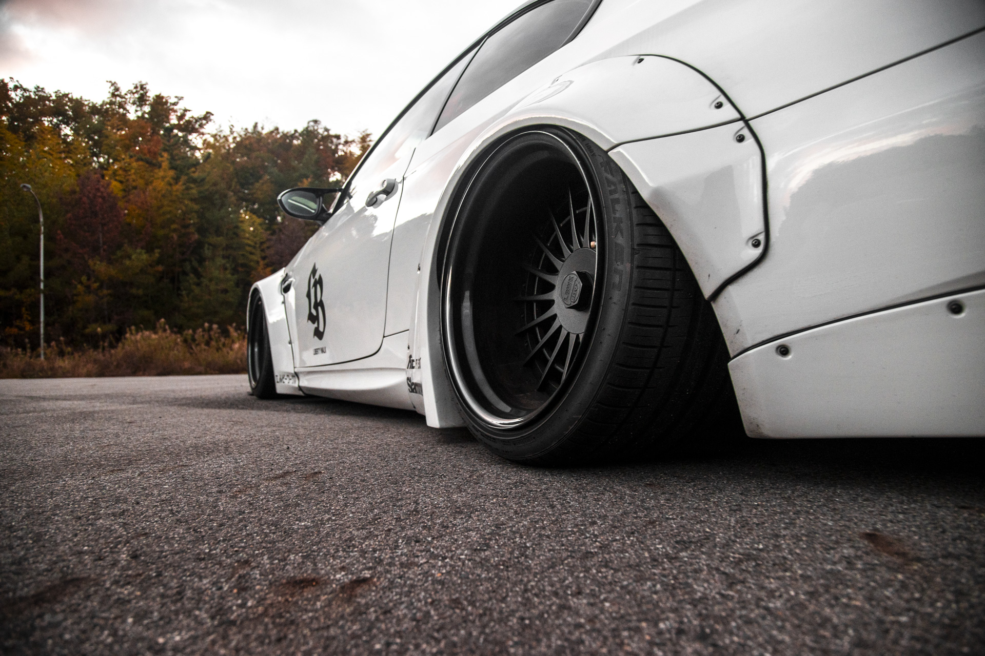 LB-WORKS BMW M3 E92 - LIBERTY WALK | リバティーウォーク