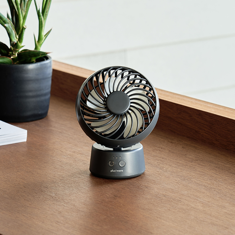 ラウンドミニデスクファン 首振り機能付 PBAF005 | plusmore(プラスモア)