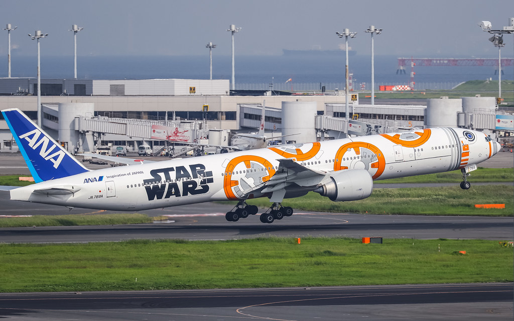 JA789A 全日空 Boeing 777-300ER STAR WARS BB-8 ANA JET | Flickr