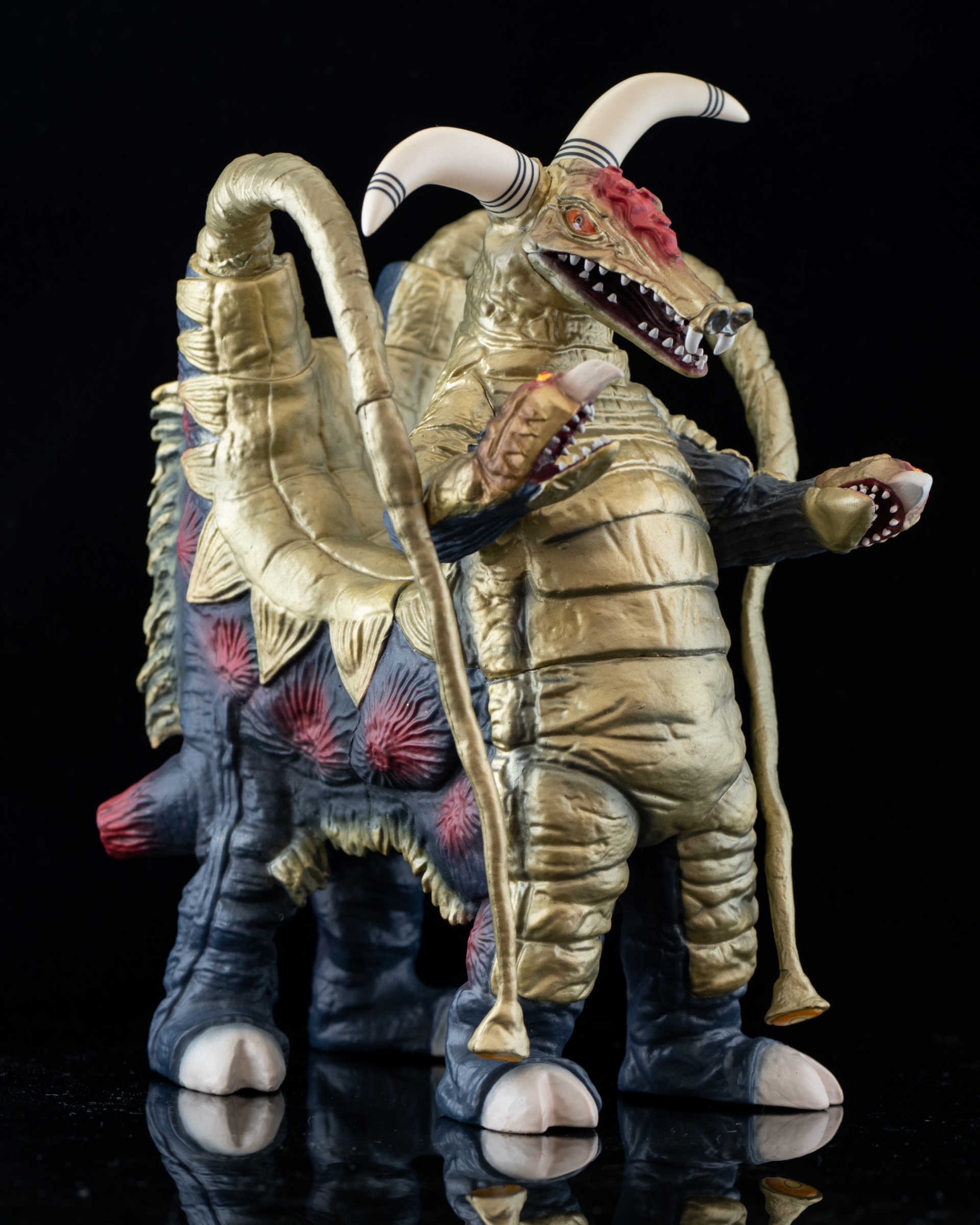 レビュー】ウルトラ大怪獣シリーズ5000EX ソフビ ブロッケン : 関節