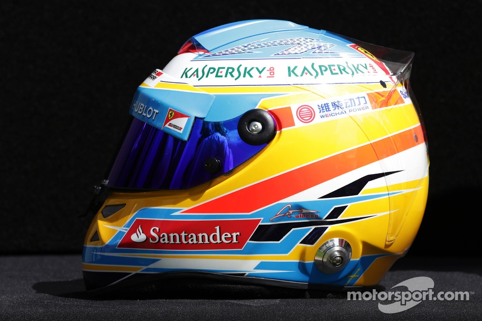 フェルナンド・アロンソ（フェラーリ）： F1ヘルメットとレーシング