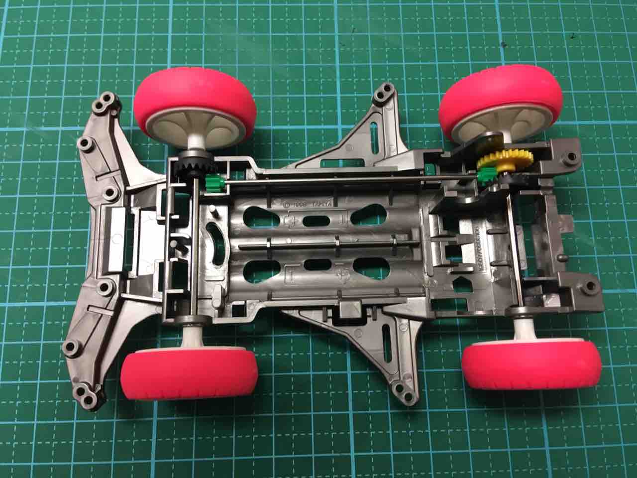 ミニ四駆VSシャーシ改造最速スピード : 子育て＆ミニ四駆のブログ