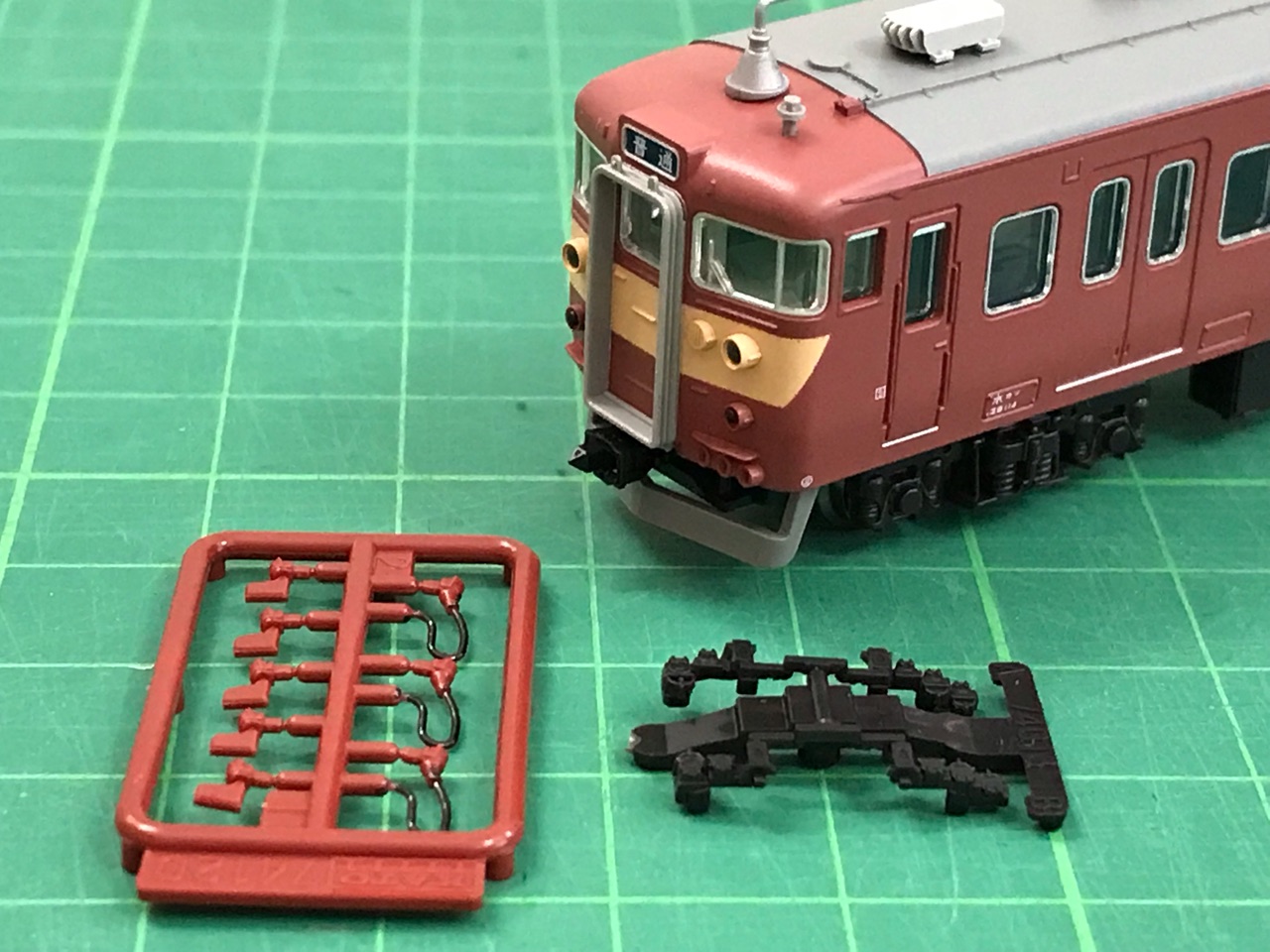 KATO 415系100番台（常磐線・国鉄標準色）入線 : なみとの風