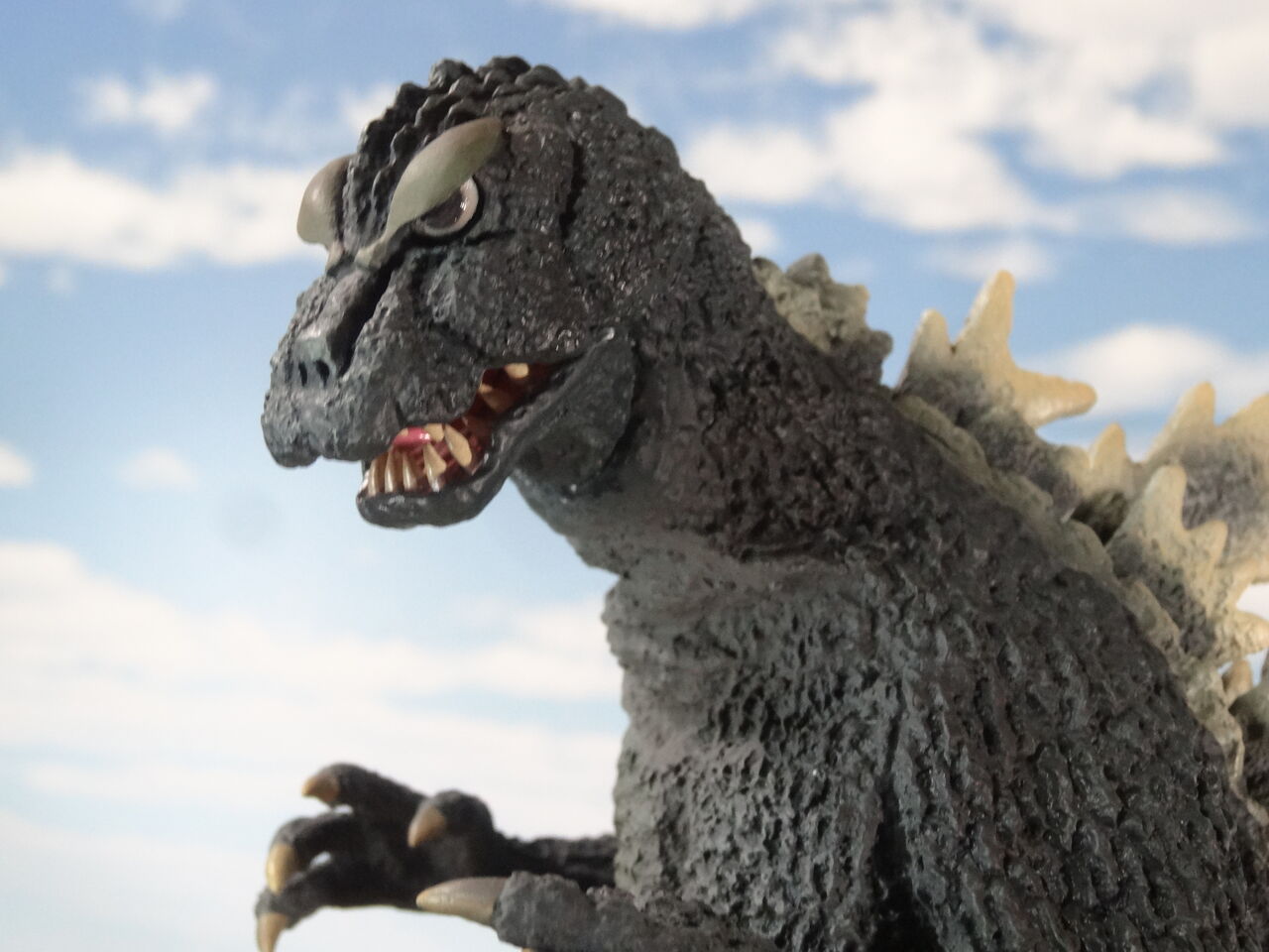 モスラ対ゴジラ（1964） 1／200モデル彩色済み完成品 : ミドリ