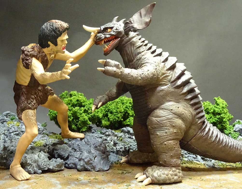 怪獣番外地 「フランケンシュタイン」 対 「地底怪獣バラゴン」 X-PLUS