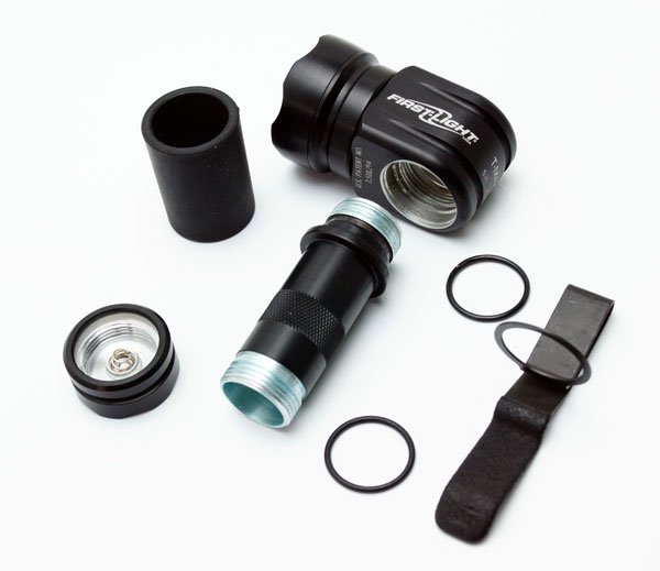 FIRST-LIGHT USA T-MAX LED タクティカルライト : アカリセンター公式