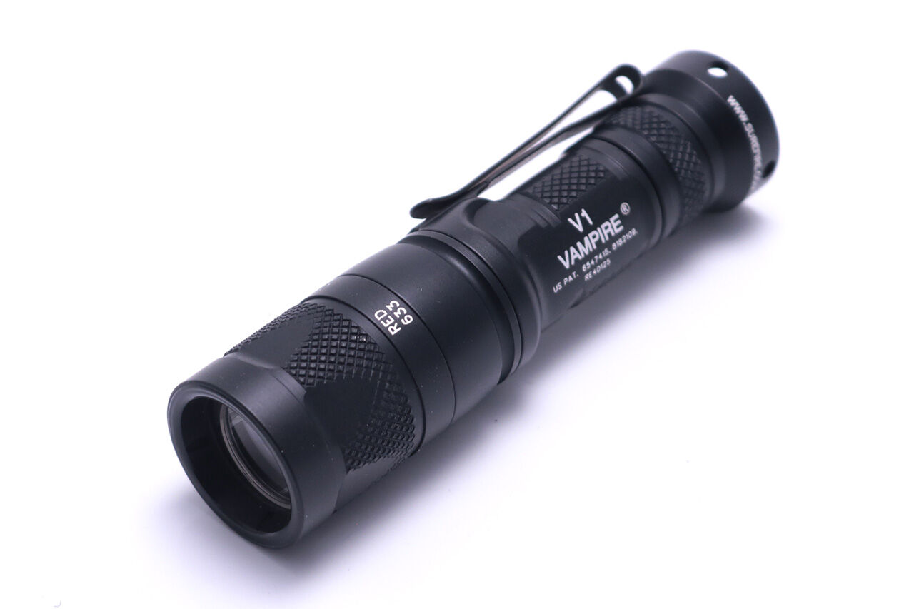 SUREFIRE V1-C-BK VAMPIRE 夜間隠密活動に必携のガチなライト