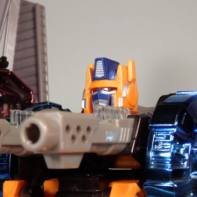 メタルスパワードコンボイ＿TFビーストウォーズメタルス : 辛口