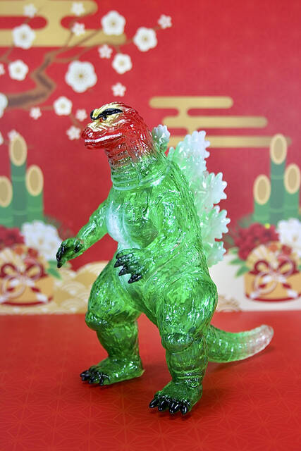 BASE店限定】ミドルゴジラお正月限定ソフビ登場！ : CCPJAPAN
