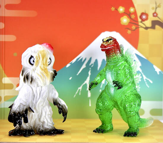 BASE店限定】ミドルゴジラお正月限定ソフビ登場！ : CCPJAPAN
