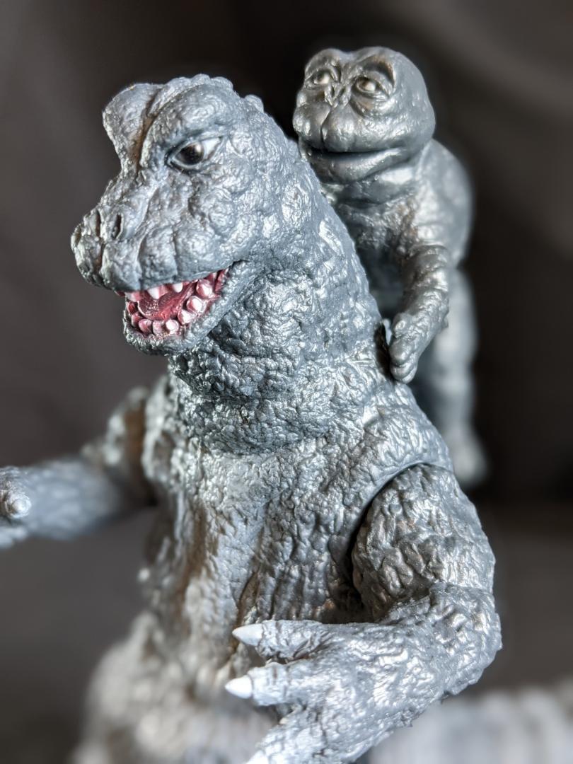 ゴジラの息子（Y・MSF）ソフビフィギュア ミニラ付き : 恐竜怪獣大