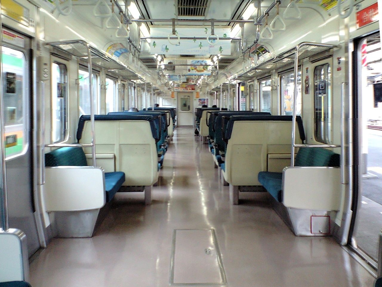 JR東日本211系1000番代車々内も見ました : レール＆KQ倶楽部