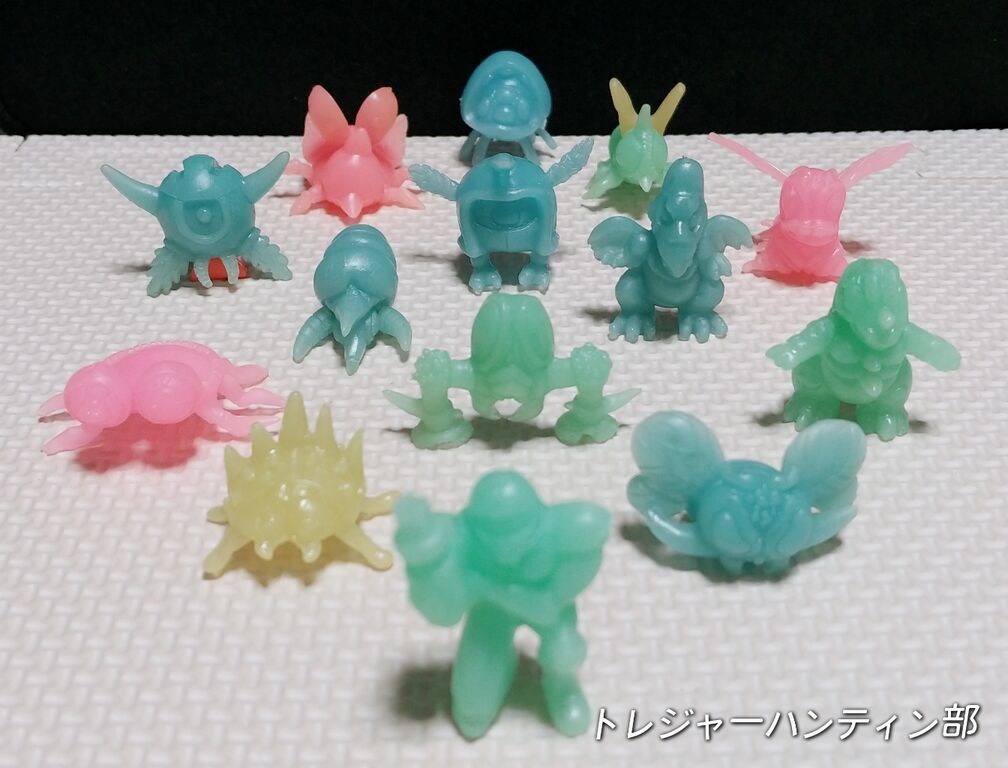 前編 ロッテ ファミコンチョコ 3弾 メトロイド 消しゴム 蓄光 リスト