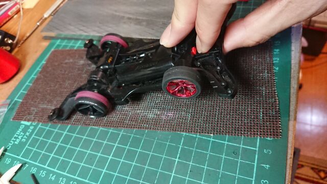 ミニ四駆】ペラタイヤ、買うか？作るか？ : サブカル”ダディ”ガッテム日記