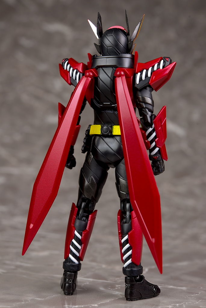 S.H.フィギュアーツ 仮面ライダービルド ラビットラビットフォーム