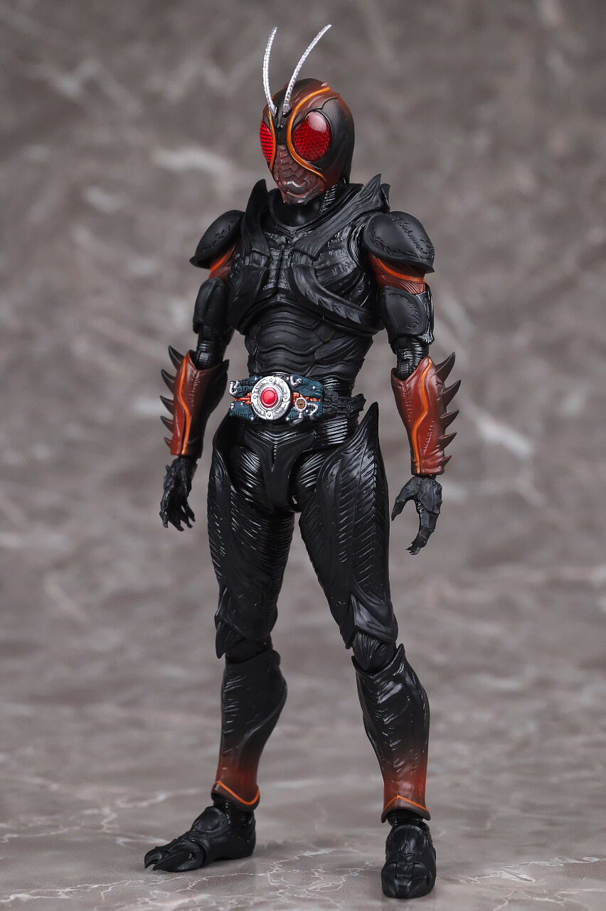 S.H.フィギュアーツ 仮面ライダーBLACK SUN（初変身Ver.）レビュー