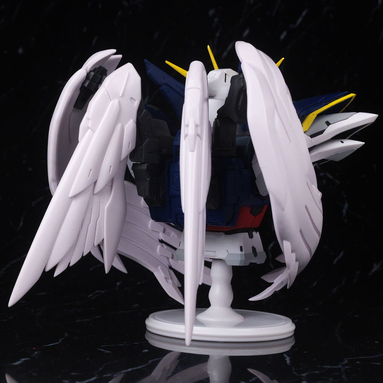 ガンダムW 一番くじ ラストワン賞 ウイングガンダムゼロEW BUSTISAN