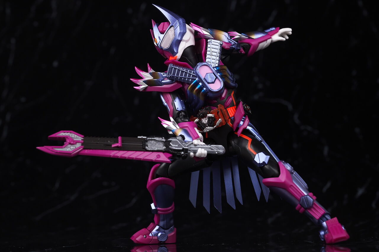 S.H.フィギュアーツ 仮面ライダーヴァルバラド レビュー : はっちゃか