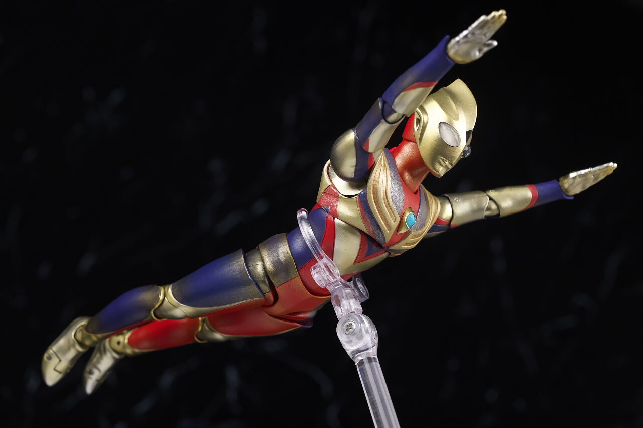 S.H.フィギュアーツ(真骨彫製法) グリッターティガ レビュー : はっちゃか