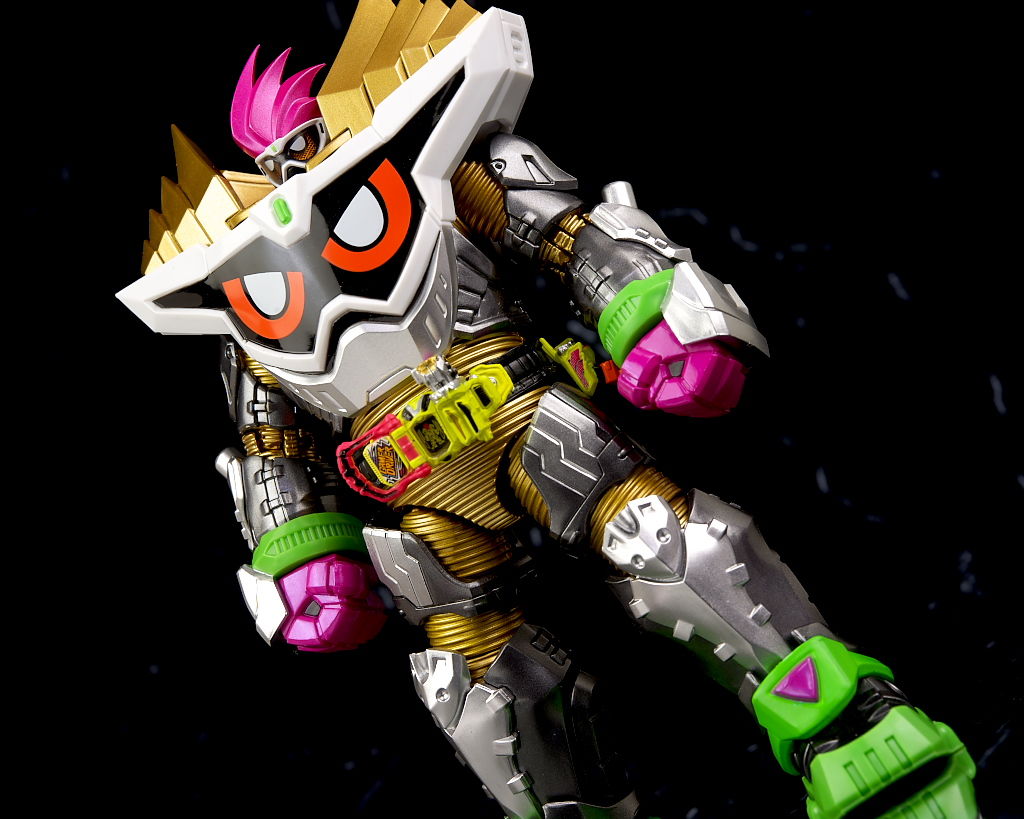 S.H.フィギュアーツ 仮面ライダーエグゼイド マキシマムゲーマー