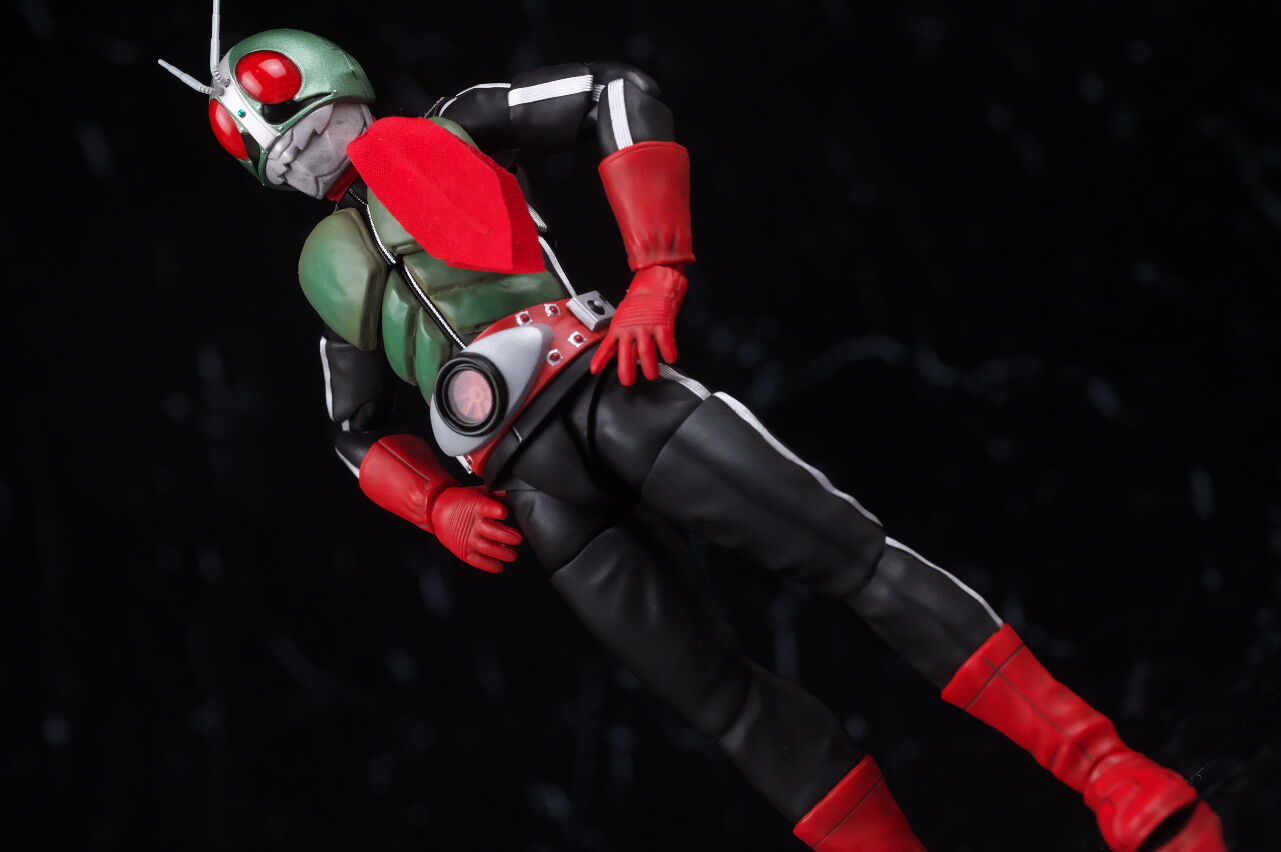 S.H.フィギュアーツ(真骨彫製法) 仮面ライダー新2号 栄光の昭和