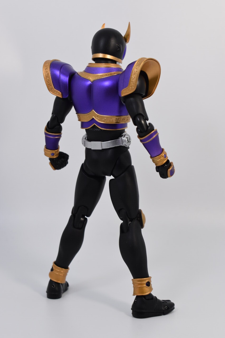S.H.Figuarts 仮面ライダークウガ ライジングタイタン（真骨彫製法