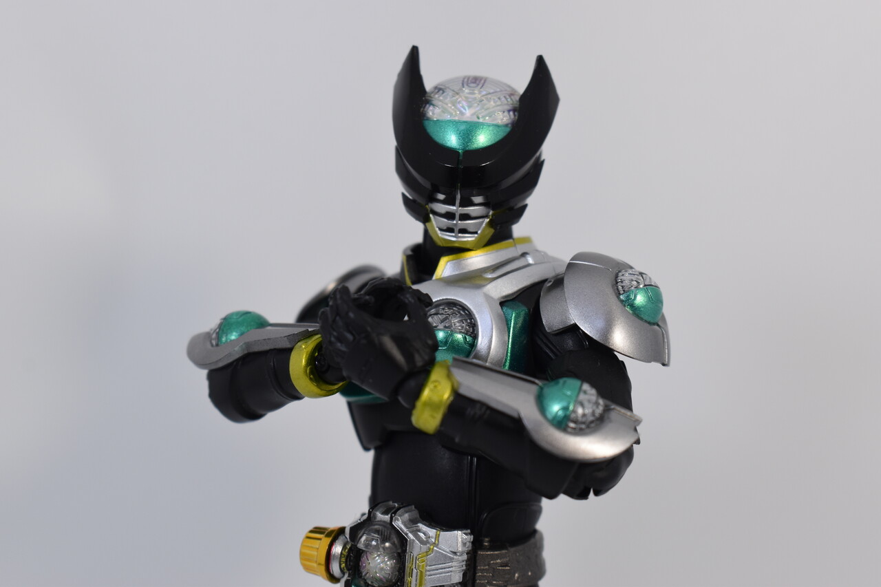 S.H.Figuarts 仮面ライダーバース（真骨彫製法） レビュー : ハニワの