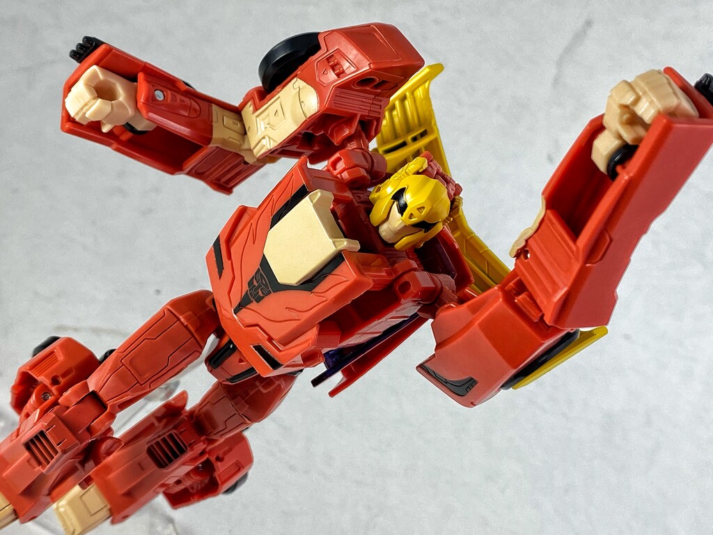 ストリートファイターII×トランスフォーマー ケン レビュー : えるけーえぬ