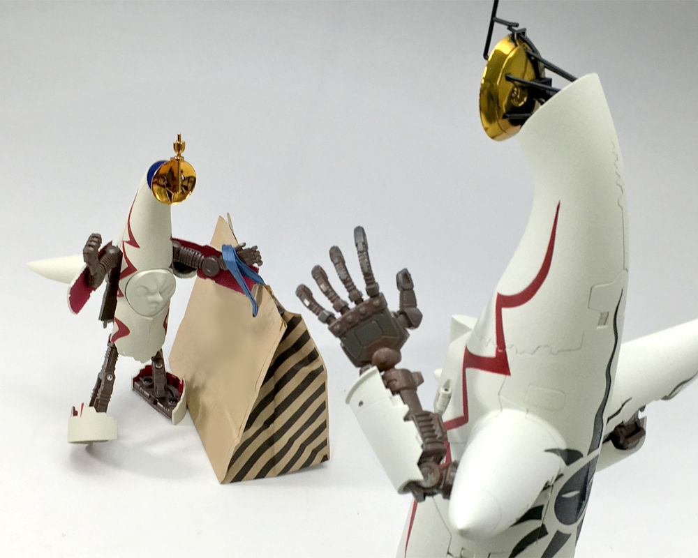 3月17日店頭発売「超合金 太陽の塔のロボ Jr.」が大阪・万博記念公園へ