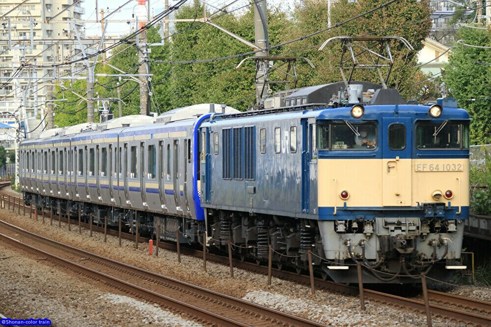 横須賀・総武快速線E235系1000番台 クラJ-04編成の配給輸送を狙う