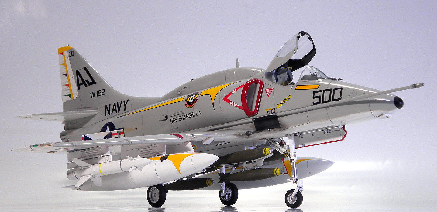ハセガワ 1/32 A-4E/F スカイホーク （完成！） : Go Navy! (乙)