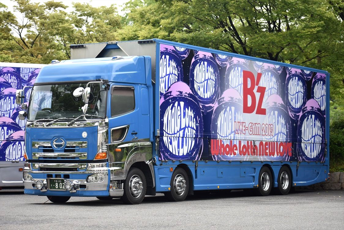 B'z（ツアートラック）2019 : ad-car's ラッピングデス