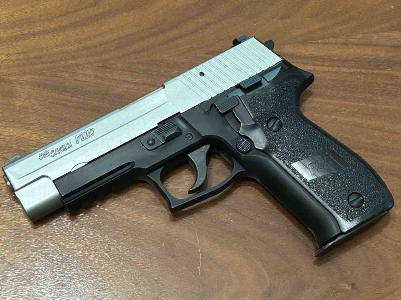 東京マルイ シグP226レイル : 気ままにエアガンレビュー