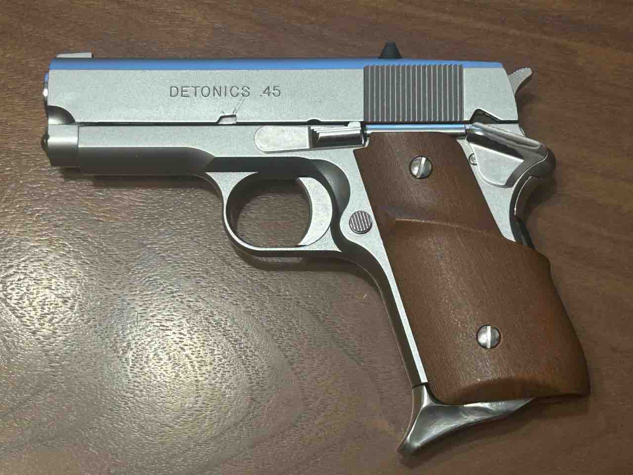 東京マルイ デトニクス.45（千束グリップ） : 気ままにエアガンレビュー