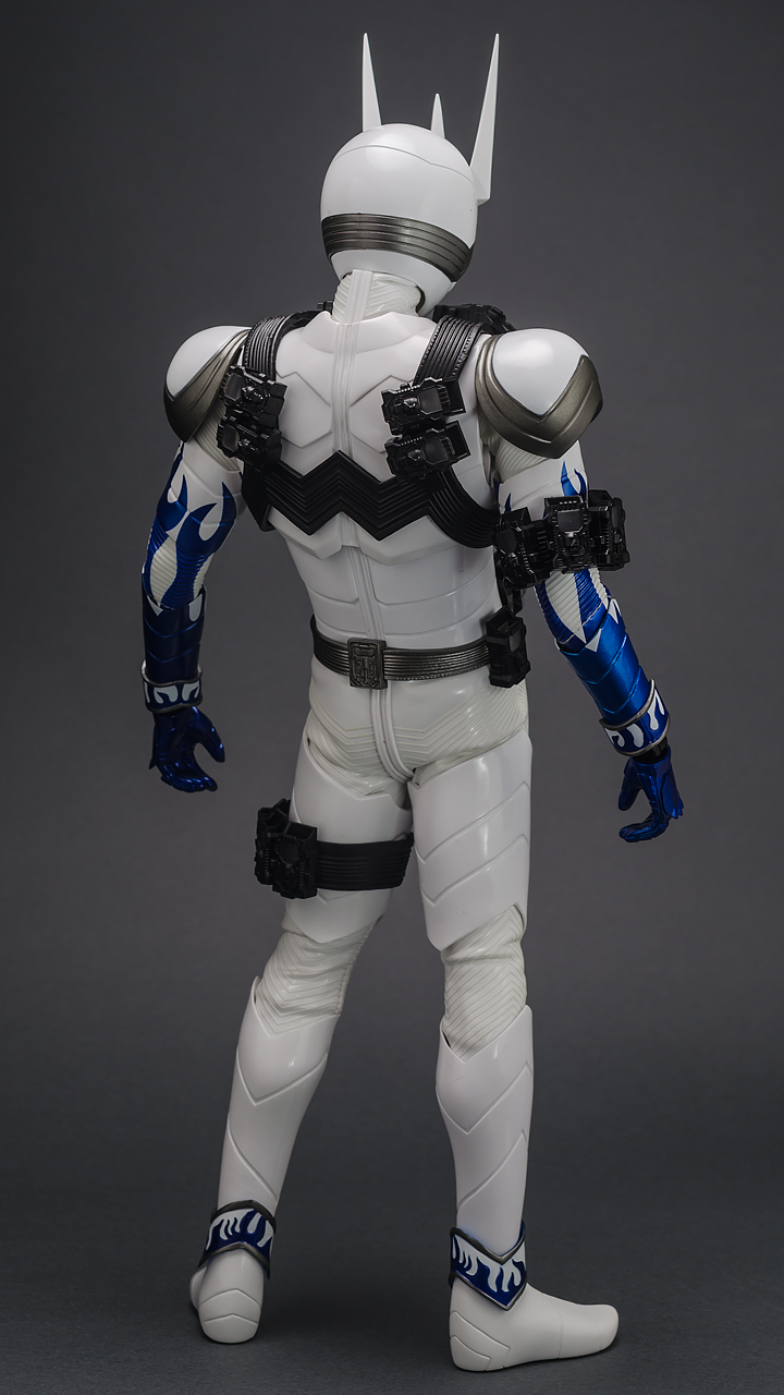 メディコム・トイ RAH DX 仮面ライダーエターナル レビュー : きんけつ