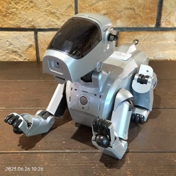 ロボット SONY AIBO ERS-111 Sony AIBO ERS-111 Entertainment Robot