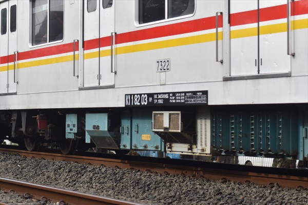 7117Fから部品もぎ取りか?メトロ7000系7122F久々の運用入り