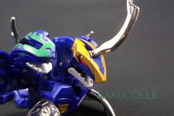 爆丸 サンズデッキ 滅ホロヴォス、硬タンクァー、堅パンツァー カード