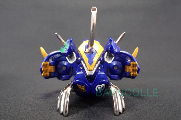 爆丸 サンズデッキ 滅ホロヴォス、硬タンクァー、堅パンツァー カード