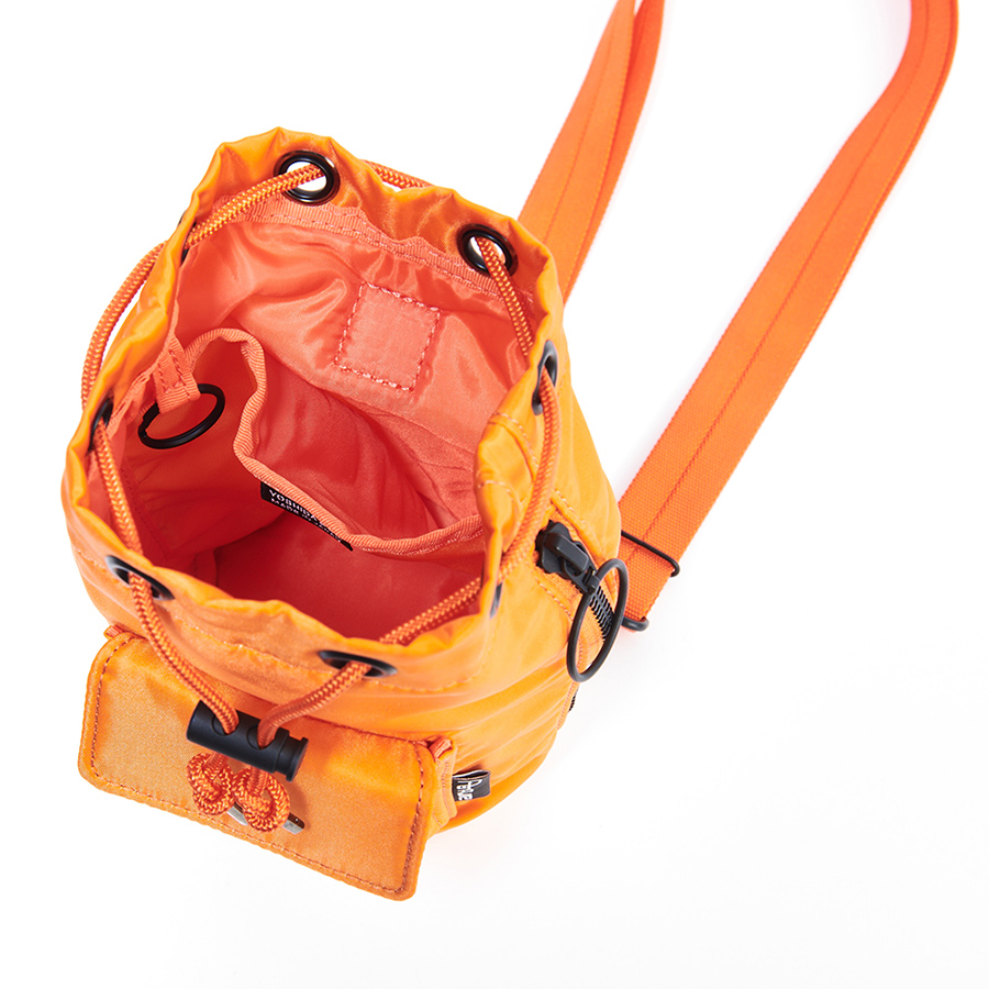 Perfume と POTR がコラボレーション – 特別仕様の BONSAC MINI が完成