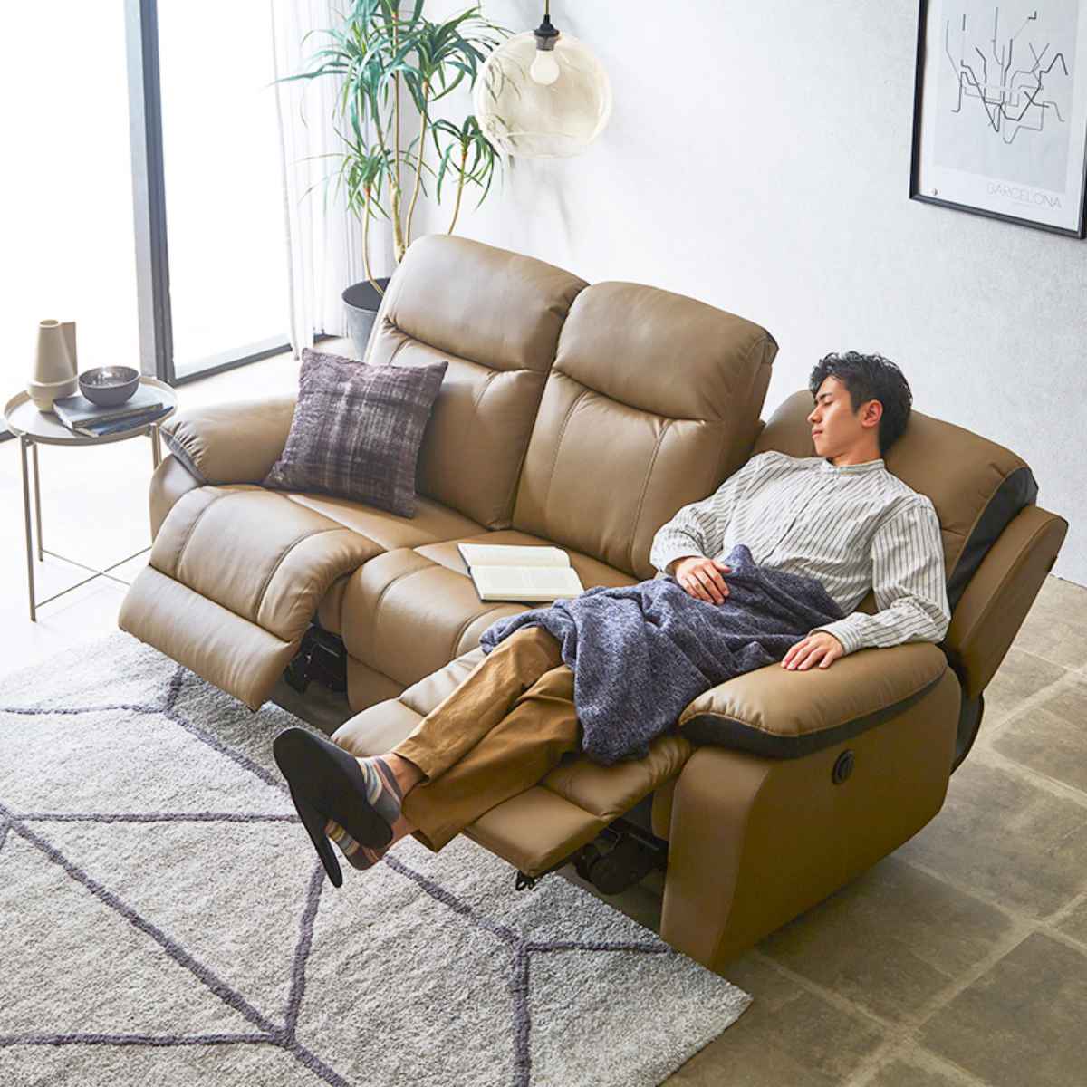 電動リクライニングソファ 3人掛け PUレザー 幅202cm （ USBポート付き