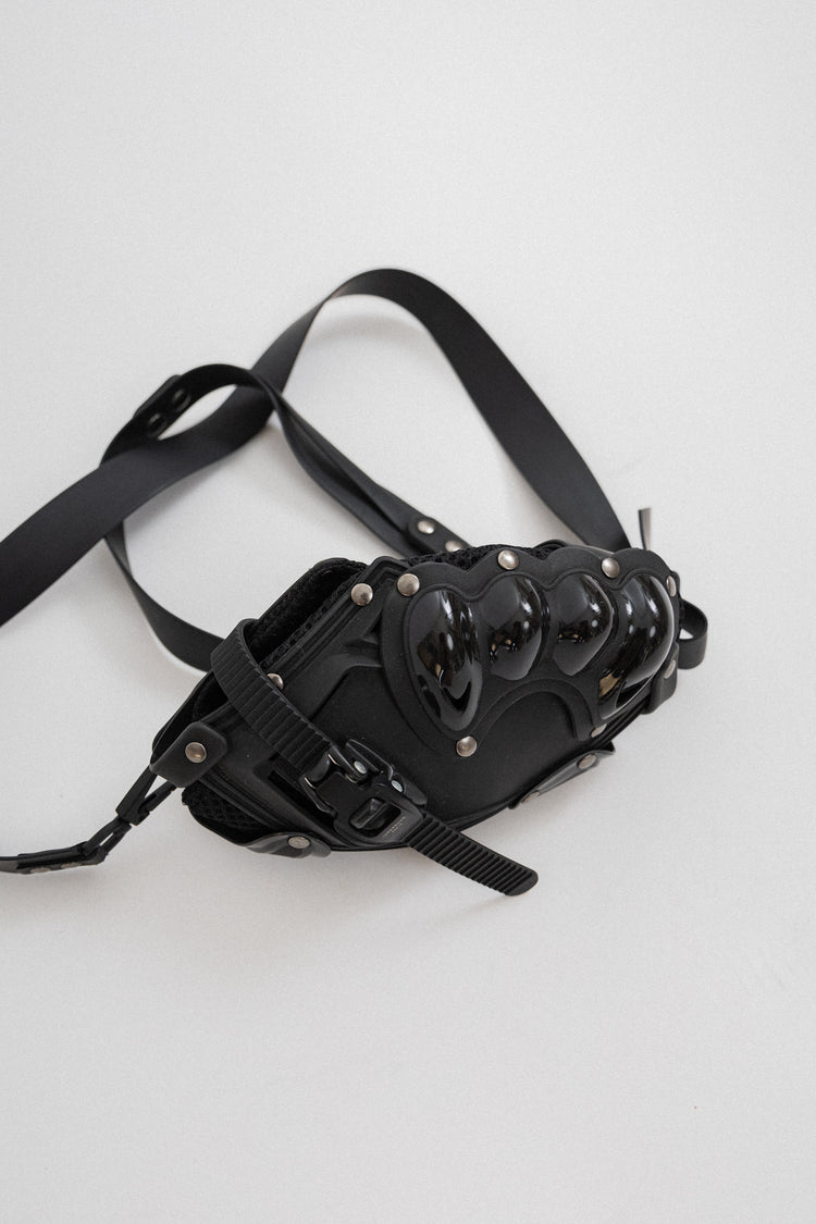 INNERRAUM - OBJECT I14 Smartphone bag – L'OBSCUR