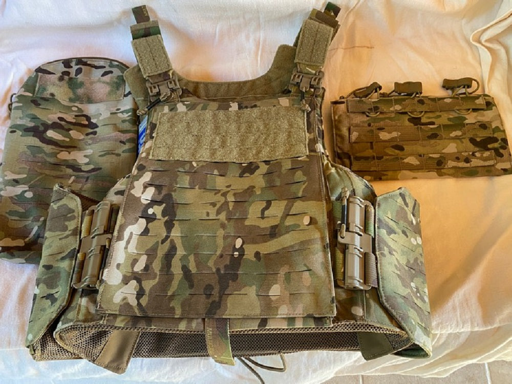 Firstspear製 SCAR-H オペレーターキャリングキット チェストリグ 実物