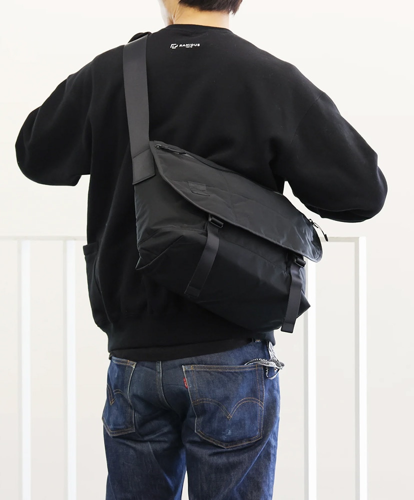 BLACK BEAUTY - MESSENGER BAG(F Black/ブラック): RAMIDUS