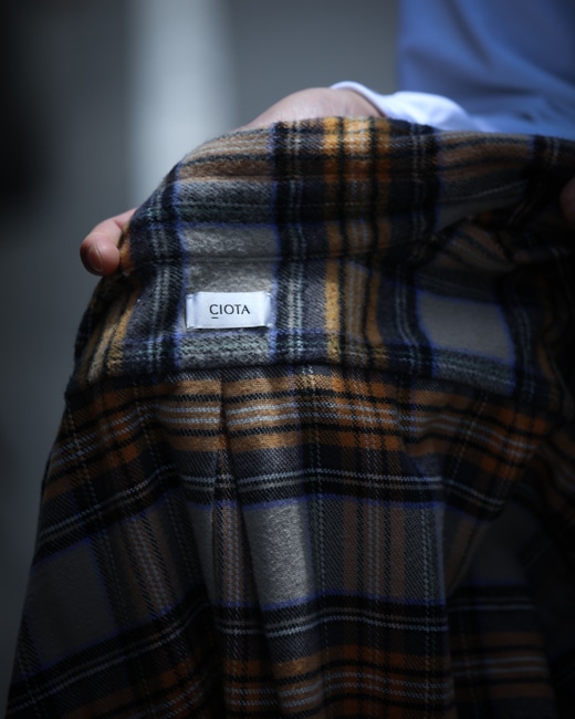 CIOTA フランネル柄BDシャツ [ベージュ]