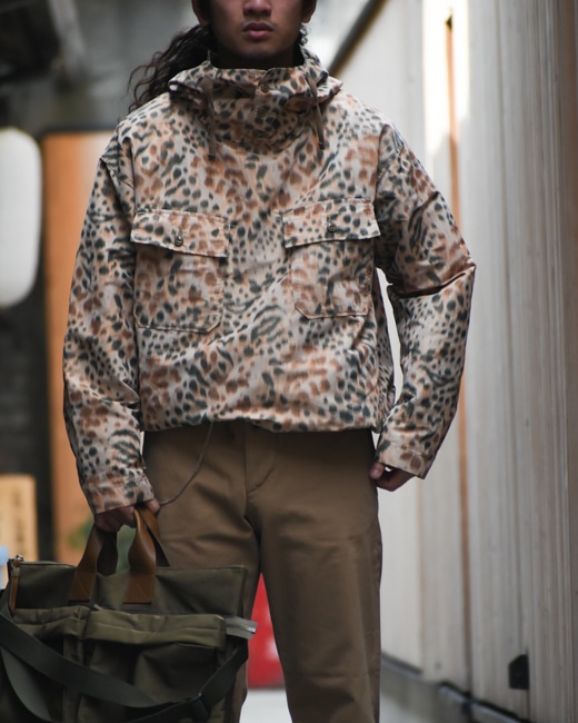 ENGINEERED GARMENTS Cagoule Shirt-Polyester Leopard Print [Brown]
