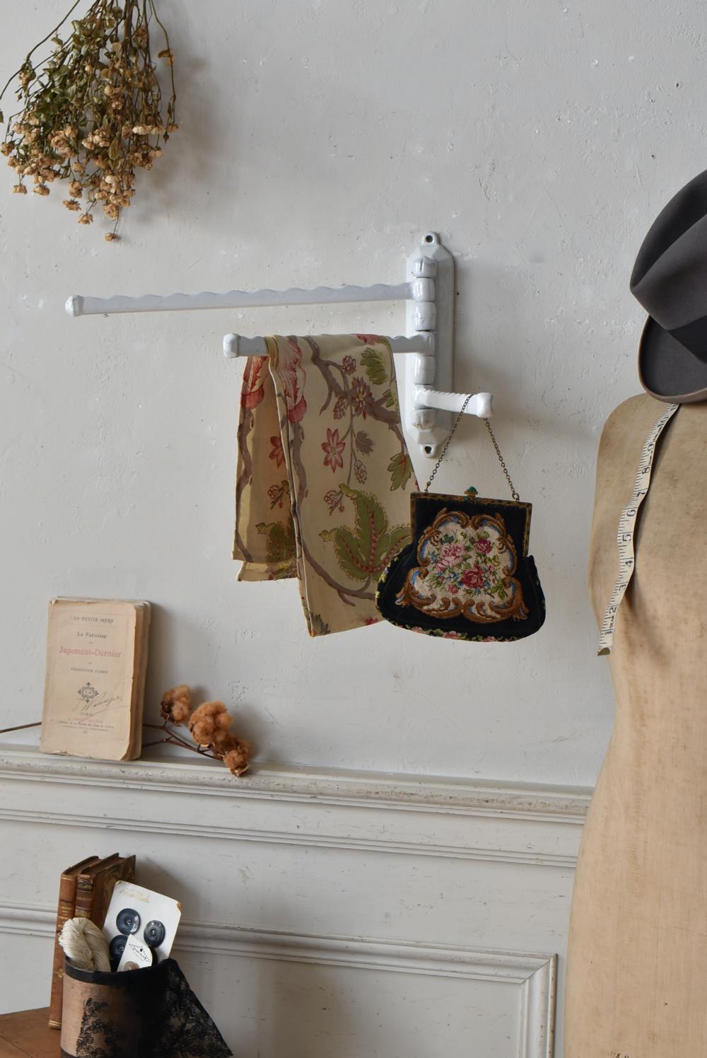 フランスアンティーク家具 タオルハンガー.2 ウォールディスプレイ