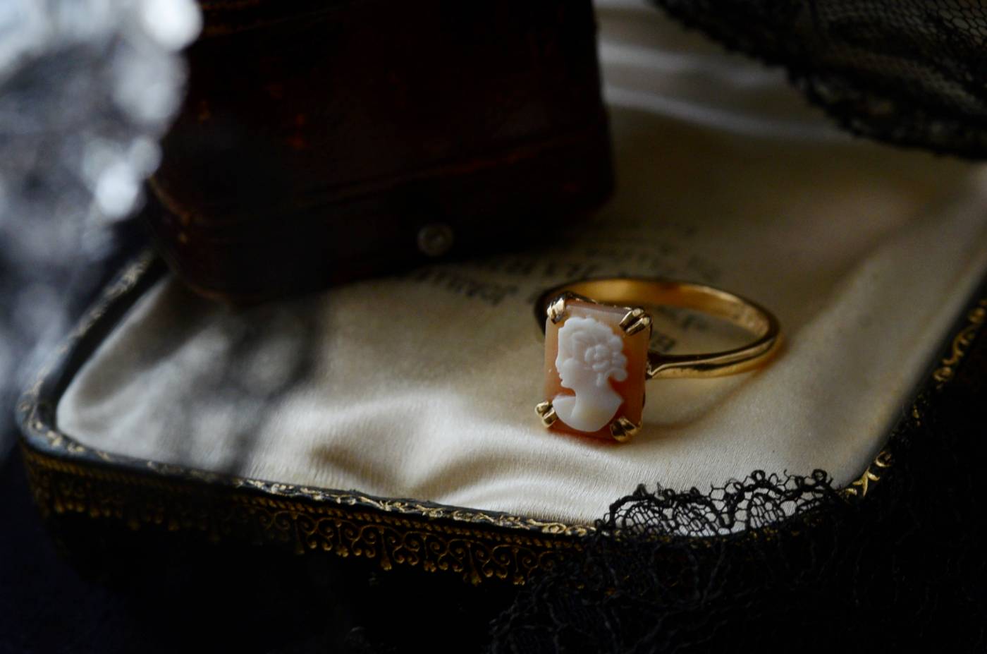 9K カメオリング.5 イギリスヴィンテージジュエリー 指輪 装飾品
