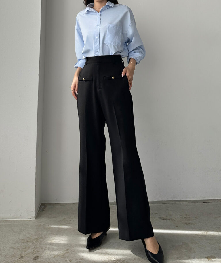 457】ゴールドボタンフレアパンツ | Louere (ルエレ)｜公式LOOKBOOK