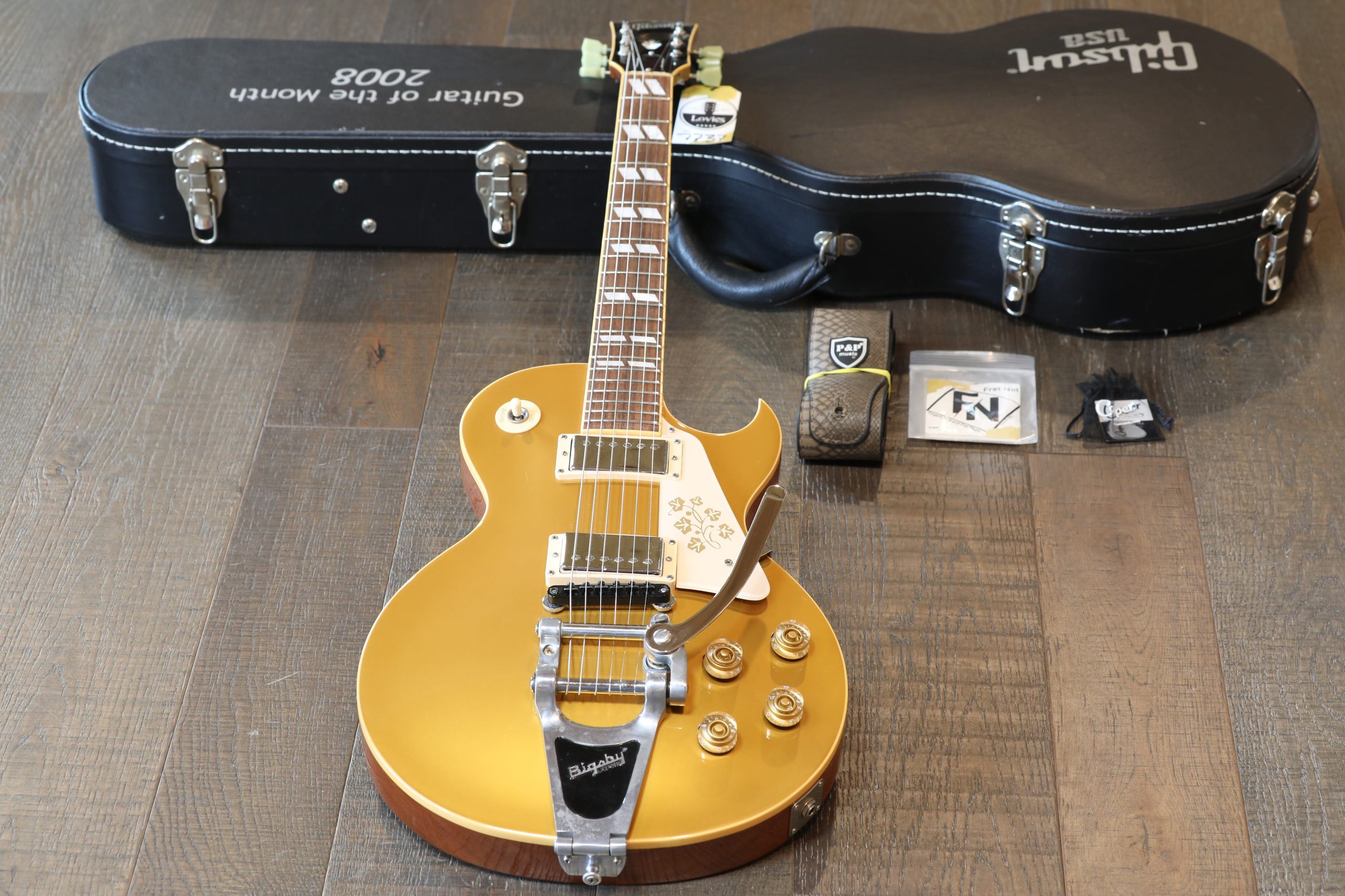 Guitar of the Month! 2008 Gibson LP-295 Les Paul Electric Guitar